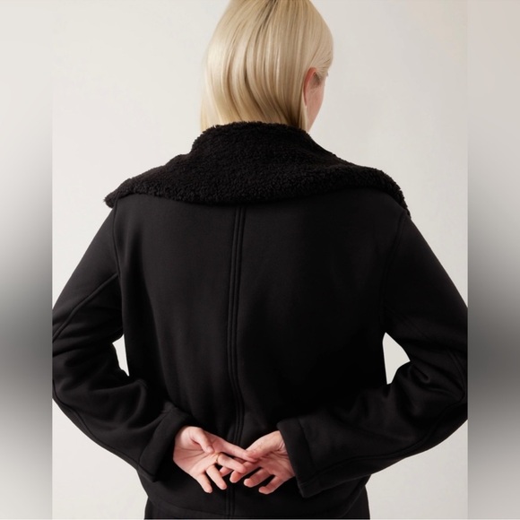 *NWOT* Athleta Westbound Sherpa Jacket size M - Picture 2 of 6